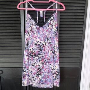 Secret Treasures Multicolor Lace Trim Top